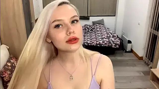 LupeLewitt — oil on my boobs