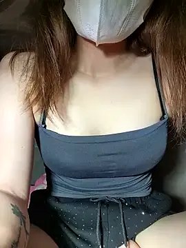 LylyCii6969 on StripChat 