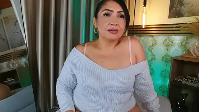 Madissononee on StripChat