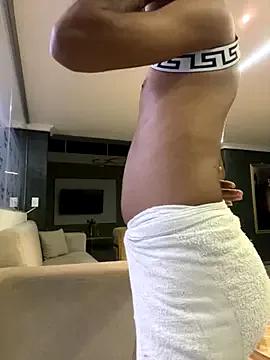 Maxim-Walker — hey maxim