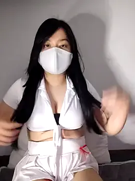 Miky_Lyn on StripChat