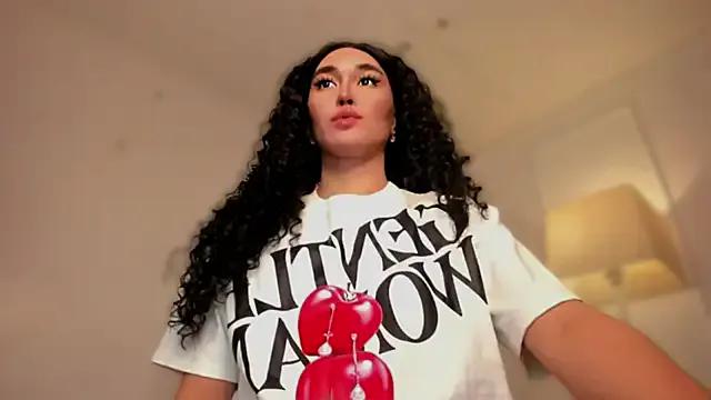 MissValentinaJohnson on StripChat 