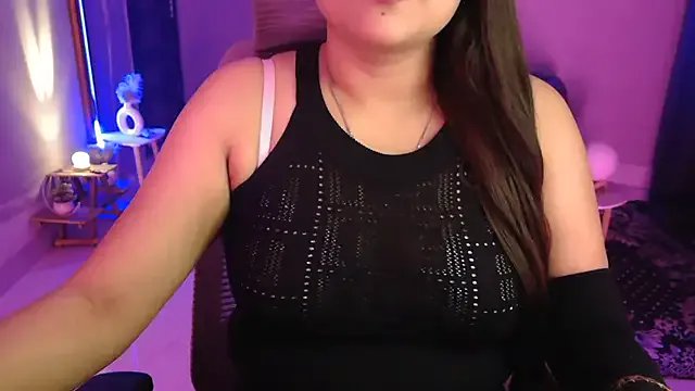 Mitikaa on StripChat 