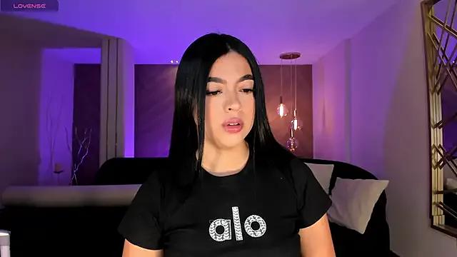 NataliaGaret on StripChat 