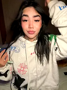 Nickiiiii on StripChat