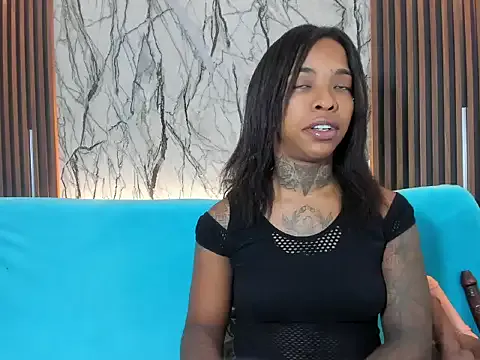 Pauline_Fox on StripChat