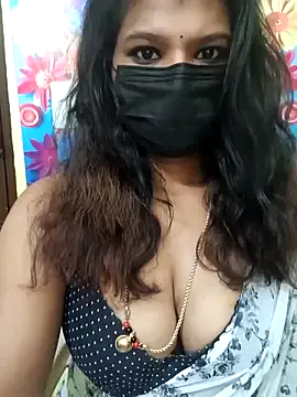 Premalatha_28 on StripChat