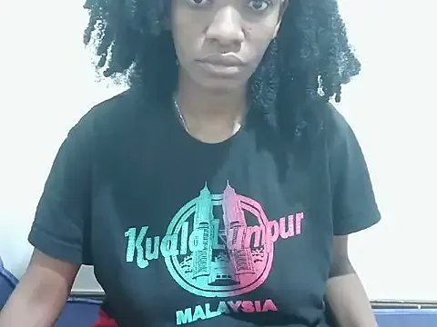 prettybeee on StripChat