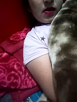 Priya_089 on StripChat