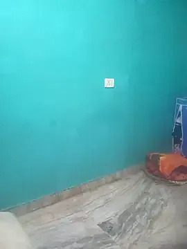 Priya_089 on StripChat