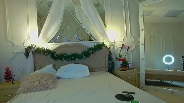 Ruby_de_Cherry on StripChat