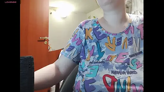 Sakura_Green on StripChat