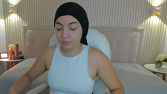 Sooffii_1 on StripChat