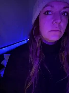 SummerV91 — Insert vibrator in my pussy