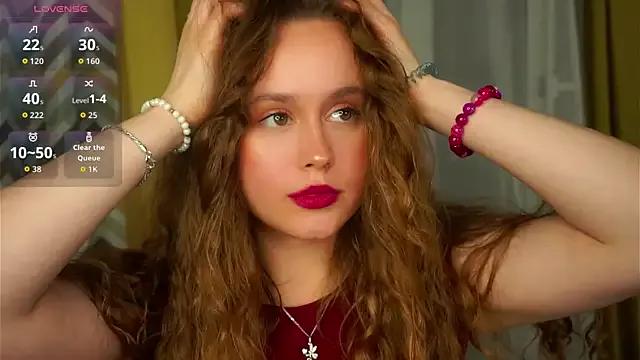 SusannaScholler on StripChat 