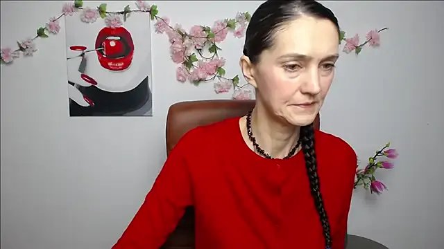 TayaFinch on StripChat 