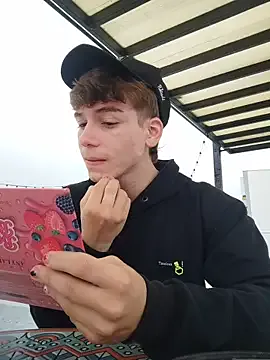 TaylerWhite on StripChat