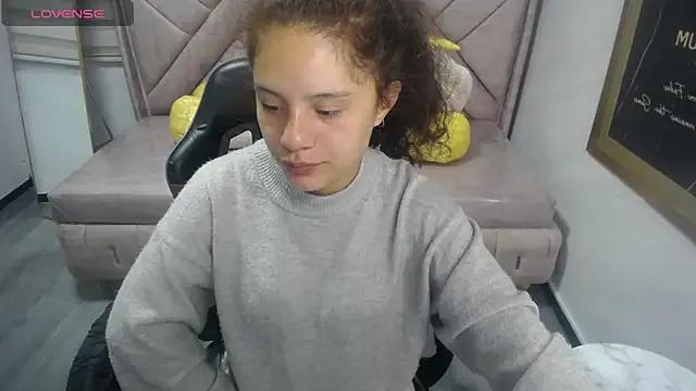 Velvet_Moon_V on StripChat 