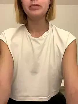 vilaineblonde — Dilate mon vagin de salope 