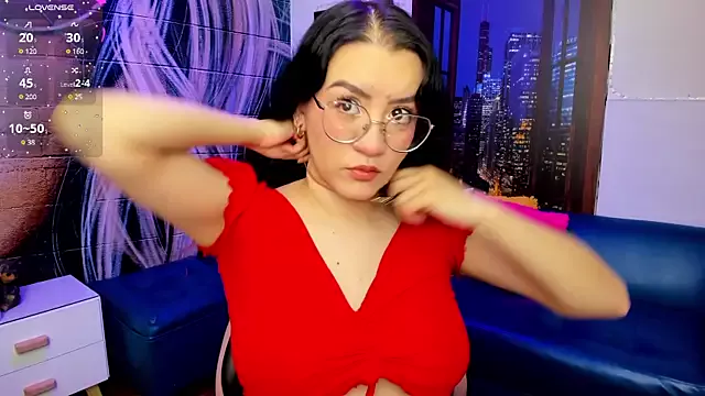 Violetaa_diazz on StripChat