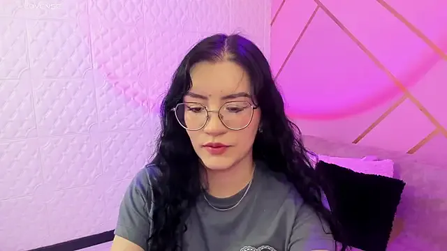 Violetaa_diazz on StripChat