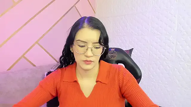 Violetaa_diazz on StripChat