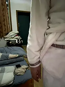 xiiuuff18 on StripChat