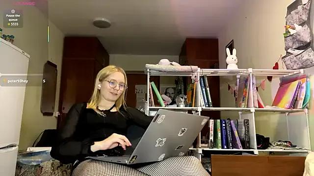 xX_Looola_Xx — Flash boobs