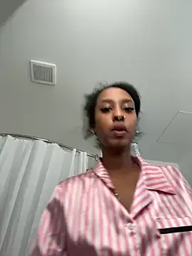 Your_Paris — Freechat on StripChat