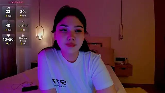 yummmymommy on StripChat 