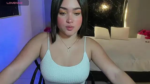 ZaraBlaze5 on StripChat 