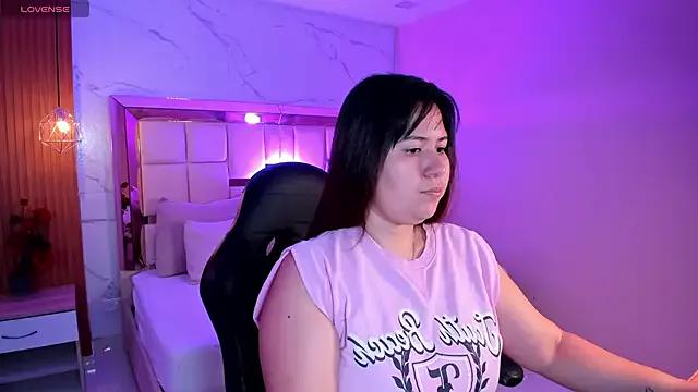 zoes_milee on StripChat