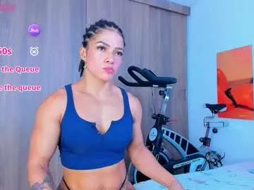 Freechat girls entertainers: Energize your senses with our matured streamers, who make messaging sweet and slutty at the same time.