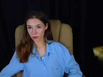 Freechat girls entertainers: Energize your senses with our matured streamers, who make messaging sweet and slutty at the same time.
