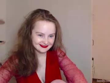 Freechat girls entertainers: Energize your senses with our matured streamers, who make messaging sweet and slutty at the same time.