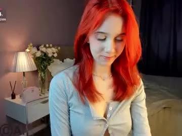 Freechat girls entertainers: Energize your senses with our matured streamers, who make messaging sweet and slutty at the same time.