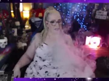 jennastorm19 from Chaturbate