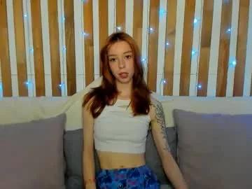 Freechat girls entertainers: Energize your senses with our matured streamers, who make messaging sweet and slutty at the same time.