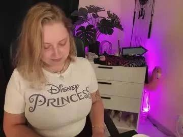 maggiexlust from Chaturbate