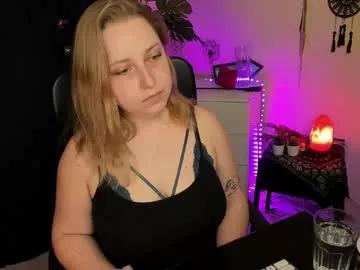 maggiexlust from Chaturbate
