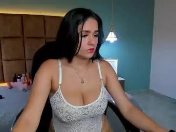 Freechat girls entertainers: Energize your senses with our matured streamers, who make messaging sweet and slutty at the same time.