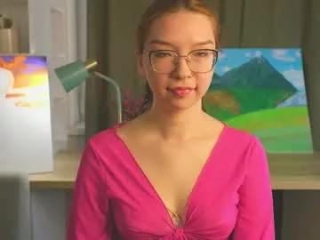 Freechat girls entertainers: Energize your senses with our matured streamers, who make messaging sweet and slutty at the same time.