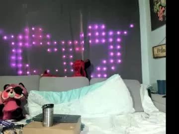 Photos of roxihazeleyes from Chaturbate is Freechat