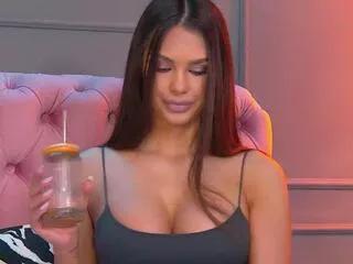 Freechat girls entertainers: Energize your senses with our matured streamers, who make messaging sweet and slutty at the same time.