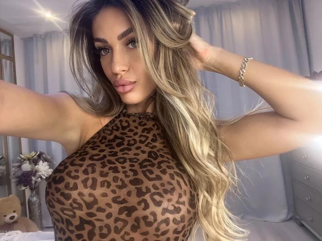 Photos of ArianaKroft from LiveJasmin is Freechat