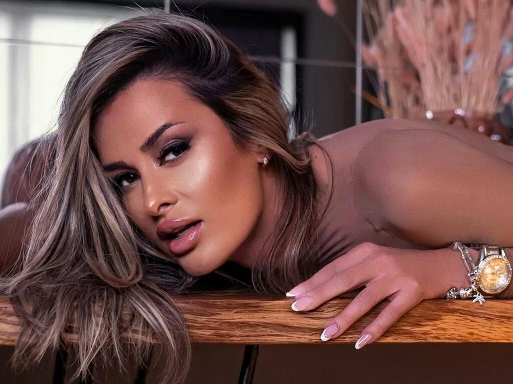 Photos of AshyTaylor from LiveJasmin is Freechat