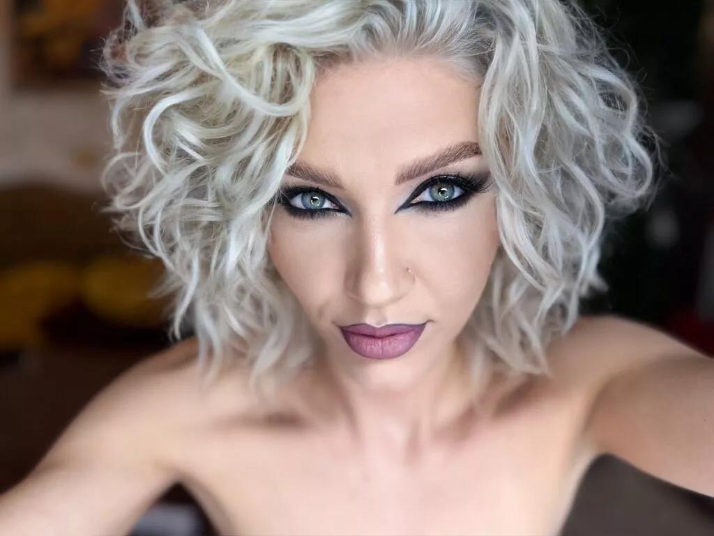 Photos of EmmaAmstrong from LiveJasmin is Freechat