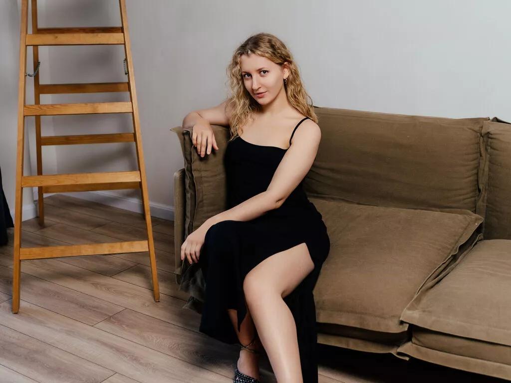 Photos of JolynJoestar from LiveJasmin is Freechat