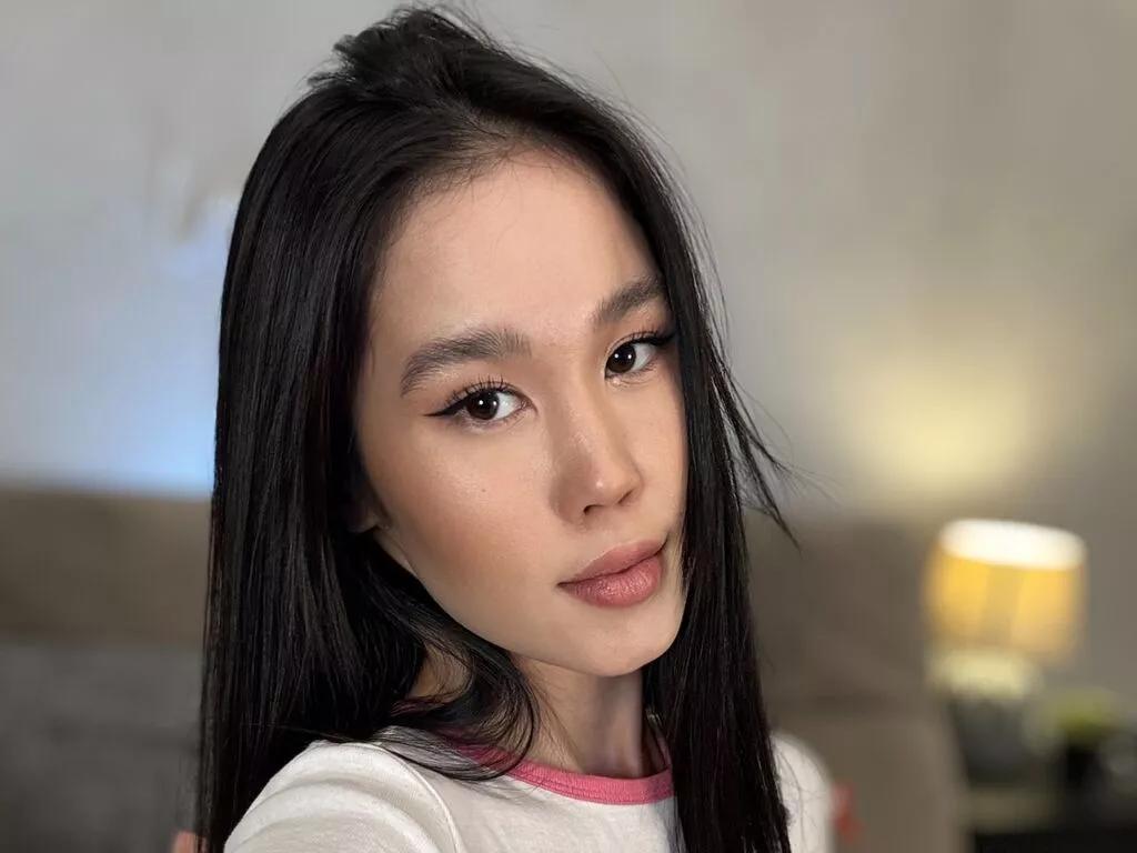 Photos of UkkiLiu from LiveJasmin is Group