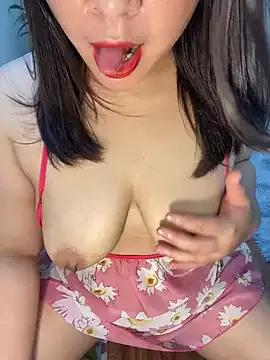 --Lyly-- from StripChat